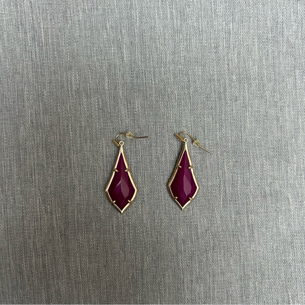 New Kendra Scott Olivia Earrings in Maroon Jade
